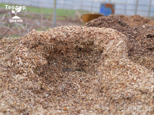 Компостиращ чипс за почвено плодородие - мулч на едро