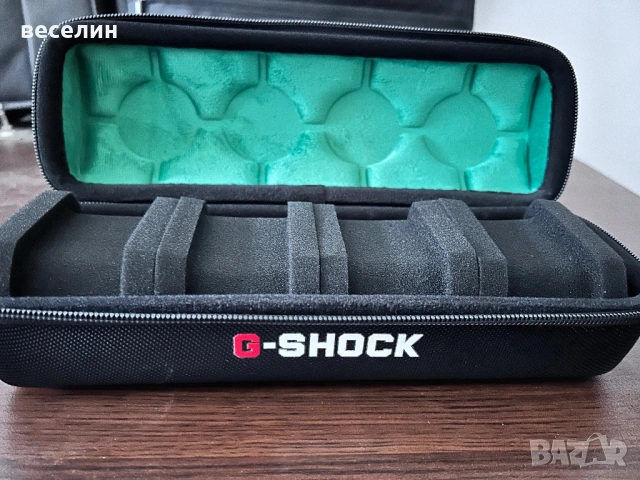 Преносим твърд калъф Casio G-Shock с цип за 4 часовника, снимка 5 - Други - 48617220