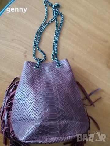 Малка италианска чанта естествена кожа,  отлично качество , снимка 1 - Чанти - 43194187