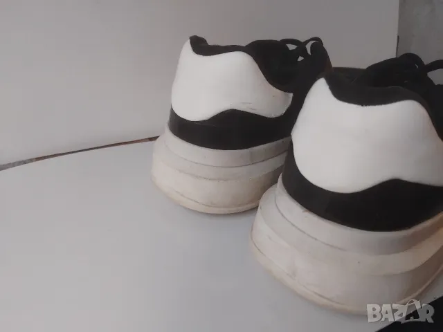 Bershka оригинални мъжки спортни обувки, номер 44, снимка 8 - Спортни обувки - 48999348