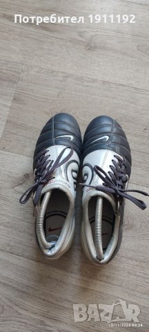 Nike. Футболни бутонки. 40.5, снимка 13 - Футбол - 38680693