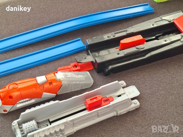 Огромна колекция от колички + бонус 3 изтрелвачки, снимка 15 - Коли, камиони, мотори, писти - 52621905