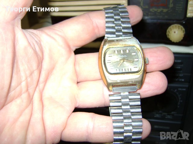 стар часовник , снимка 1 - Антикварни и старинни предмети - 38100580