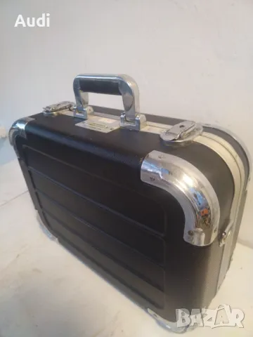 TECHNOCRAFT куфар за инструменти. Множество отделения! Бонус налични инструменти : Керпеден, ножица , снимка 12 - Куфари с инструменти - 48922430