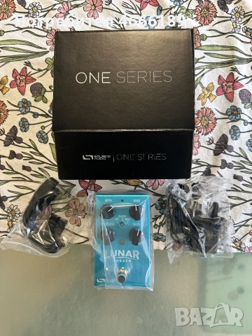 Ефект за китара SOURCE AUDIO SA241 LUNAR PHASER, снимка 2 - Китари - 53111465