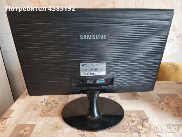 Продавам монитор с 60Hz, снимка 5 - Монитори - 52026787
