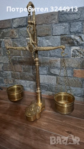 Масивна месингова везна , снимка 2 - Антикварни и старинни предмети - 51409916