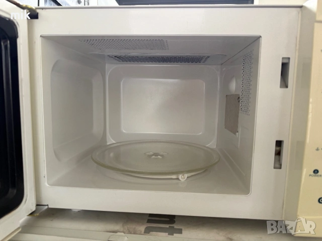 Микровълнова печка с грил , снимка 3 - Микровълнови - 53242971