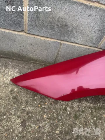 Преден ляв калник ОРИГИНАЛЕН за BMW БМВ 3та серия Е90 Е91 Червен 2011, снимка 2 - Части - 47971783