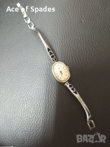 Винтидж Дамска Гривна Часовник  ЛУЧ  Механичен, снимка 2 - Дамски - 53557640