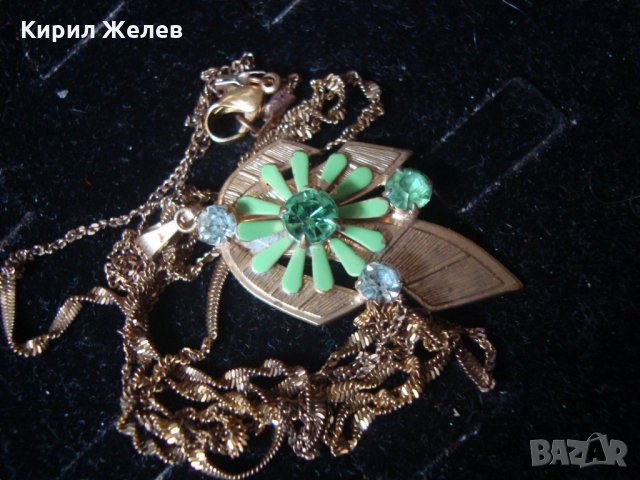 МНОГО КРАСИВ ПОЗЛАТЕН МЕДАЛЬОН КОЛИЕ ВЕРИЖКА МАСИВНА ПОЗЛАТА с БОХЕМСКИ КРИСТАЛИ и ОЛИВИН 20832, снимка 15 - Антикварни и старинни предмети - 32241281