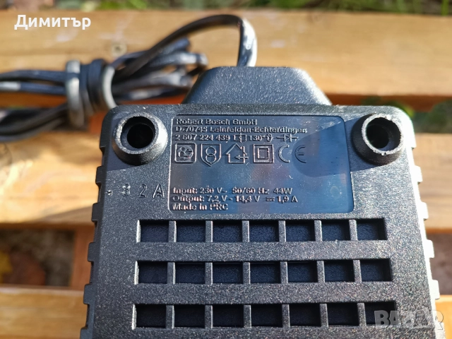 Bosch AL 60 DV 1419 зарядно, снимка 4 - Винтоверти - 52269999