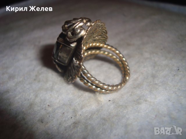 СТАР СКЪПОЦЕНЕН РЕТРО МЕДЕН ПОСРЕБРЕН ПРЪСТЕН с ОГРОМЕН ЮВЕЛИРНО ФАСЕТИРАН НАТУРАЛЕН ПЕРИДОТ 74201, снимка 5 - Антикварни и старинни предмети - 36772027