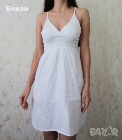 Дамска бяла лятна рокля с бродерия цветя и листа в бял цвят р-р M