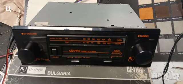 Български ретро автокасетофон CROWN - чисто нов , снимка 2 - Аксесоари и консумативи - 50023491