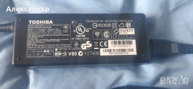 Зарядно за лаптоп TOSHIBA 19V  3,95A, снимка 2 - Кабели и адаптери - 33412764