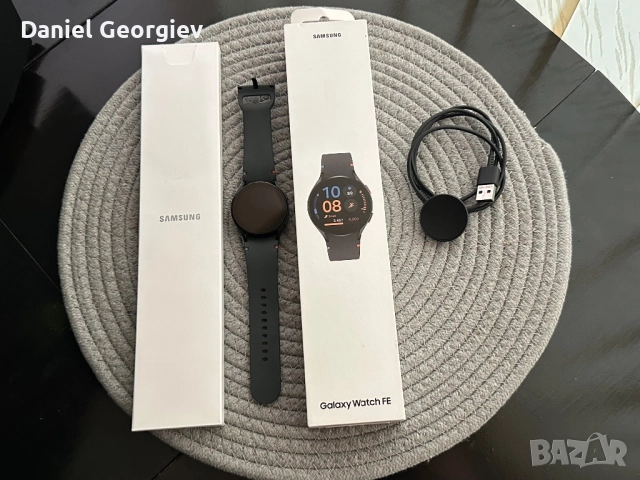 Samsung Galaxy Watch FE пълен комплект в отлично състояние