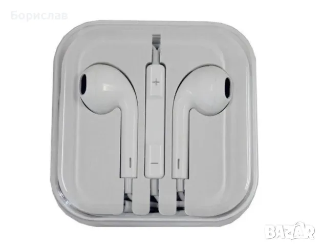 Бели слушалки в кутийка