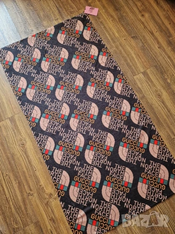 Страхотна плажна хавлия THE NORTH FACE & GUCCI голям размер 150см х 80см , нова с етикет , снимка 2 - Други - 50611000
