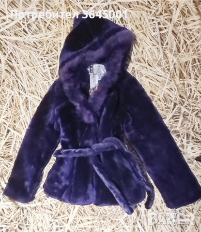 Зимно дебело дамско еко палто в цвят лилаво мастило, с естествен пух по качулката. S/M Ново , снимка 3 - Якета - 53275309