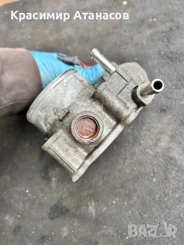 Дросел клапа за Тойота Аурис. 22030-0T050, снимка 3 - Части - 49667700