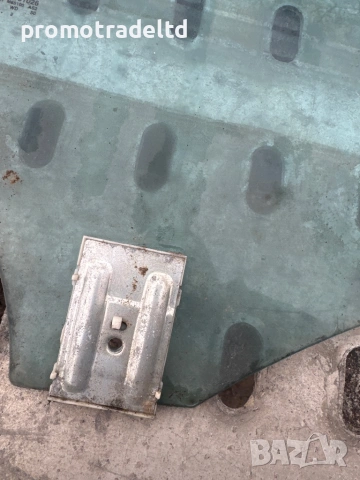 Предно дясно стъкло Мерцедес ЦЛК Mercedes CLK W209 clk220 clk270 clk320 clk280, снимка 3 - Части - 53454370