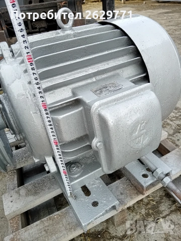Продавам трифазен ел.мотор 22кв, снимка 2 - Електродвигатели - 49426098