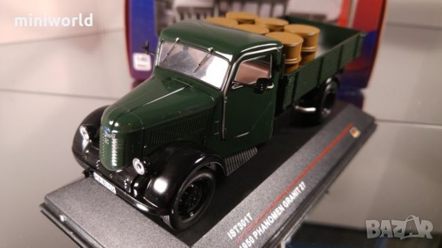 Phänomen Granit 27 1950 Donkergroen - мащаб 1:43 на IST Models модела е нов в PVC дисплей-кейс, снимка 10 - Колекции - 27490713