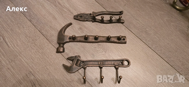 Чугунени закачалки– Три вида., снимка 2 - Антикварни и старинни предмети - 52355456