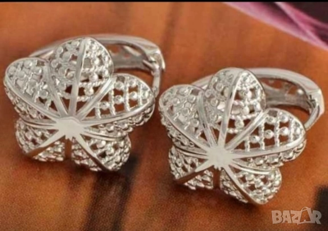 Обеци "звезда" от 9к бяло и розово попълнено злато 20 лв., снимка 2 - Обеци - 51775092