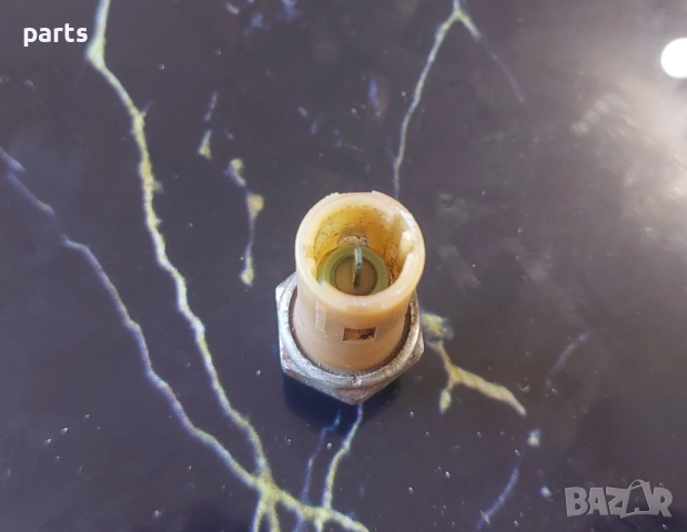 Датчик Налягане Масло Рено Меган Сценик N:256 - Сценик - Дачия - Нисан - Опел - 334919, снимка 2 - Части - 51752325