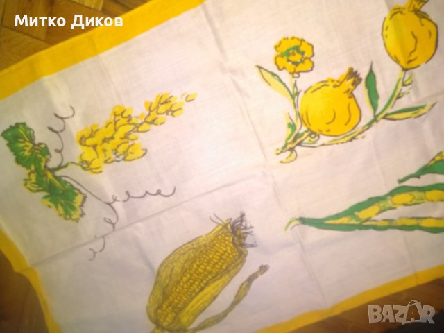 Ленена покривка принт народни мотиви 71х45 мм от соца, снимка 4 - Покривки за маси - 43957067