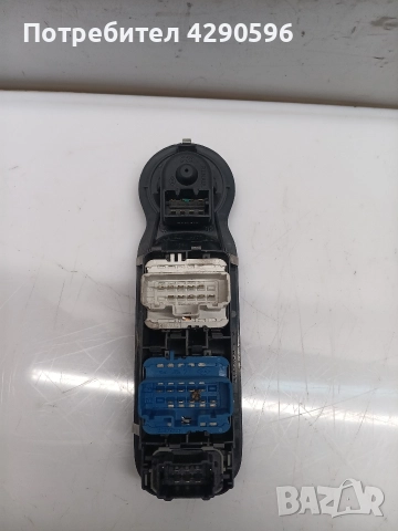 Бутони ключ стъкла Renault Modus - 8200379694 / Рено Модус , снимка 2 - Части - 52892371