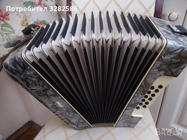 Акордеон Велтмайстер 12 баса, снимка 13 - Акордеони - 52811768