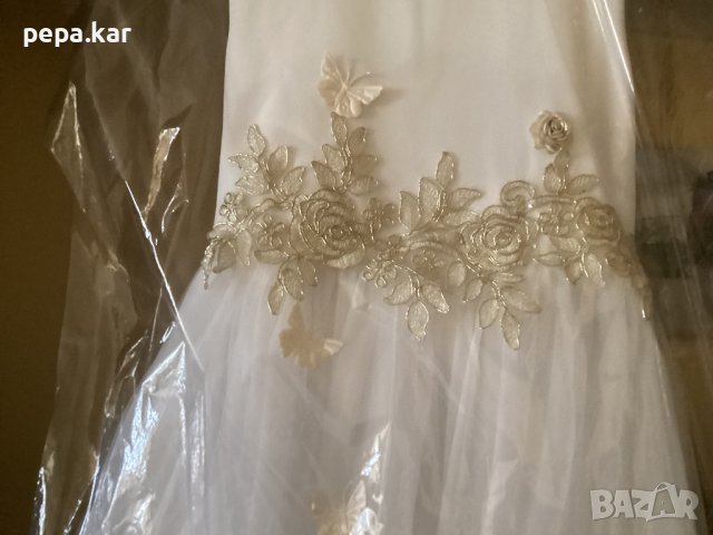 Рокля за принцеса, бяла със златна 3D бродерия, снимка 9 - Детски рокли и поли - 40828777