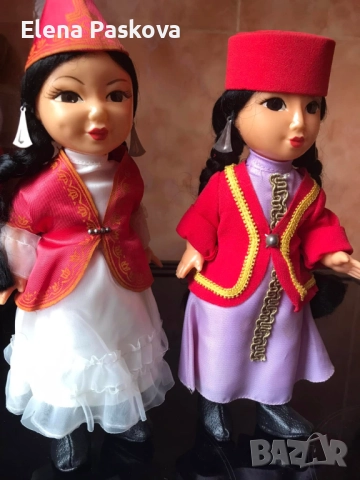 кукли национална носия Казахстан – 2 броя, снимка 2 - Статуетки - 51917717