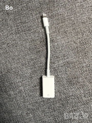 Apple Lightning към SD Card адаптер – оригинален, снимка 4 - Кабели и адаптери - 53462850