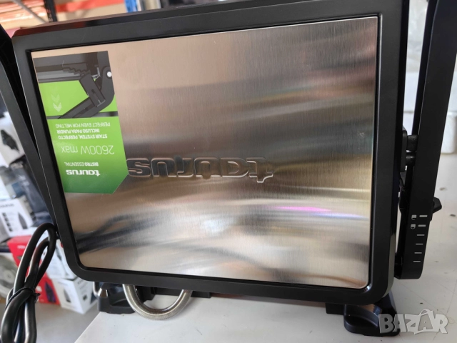 Taurus Bistro Essential, 2 в 1, Грил-плоча - с козметичен ДЕФЕКТ, има добавени снимки, снимка 2 - Друга електроника - 51896233