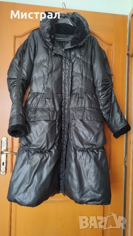 Дамско пухено яке Sisley, снимка 2 - Якета - 52777176