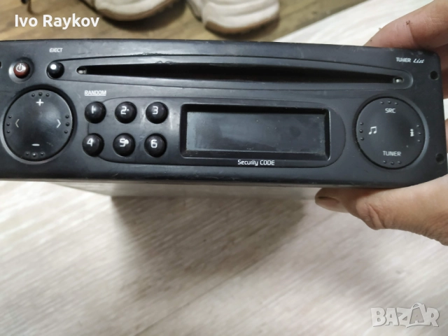 Радио CD Радио плейър Renault Kangoo I , 8200403537, снимка 2 - Части - 51471221