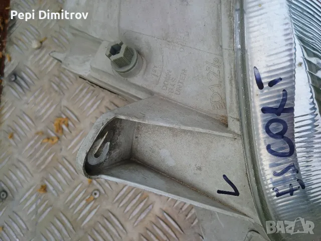 Ляв фар за Ford Escort VII Estate (01.1995 - 02.1999), снимка 4 - Части - 50418924