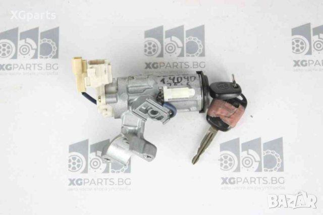 Контактен ключ и патрон за Toyota Yaris Verso 1.4d4d 75 к.с. (1999-2005), снимка 2 - Части - 43920456