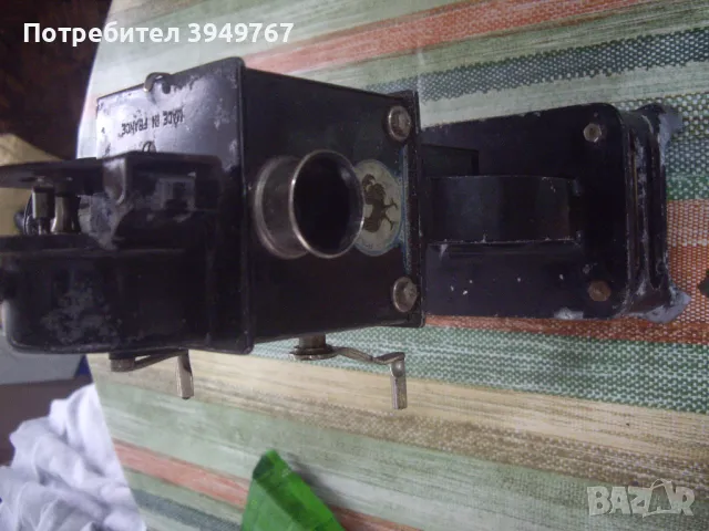 Много стара кинокамера, снимка 4 - Антикварни и старинни предмети - 49649639