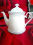 Немски чайник Мариенбад- порцелан, снимка 1 - Антикварни и старинни предмети - 33610718