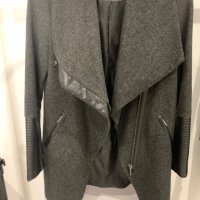 Дамско палто на марката Bershka, снимка 3 - Палта, манта - 43640355