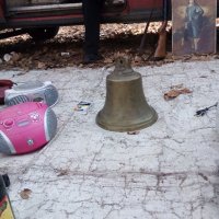 Стара православна камбана, снимка 1 - Антикварни и старинни предмети - 43802996