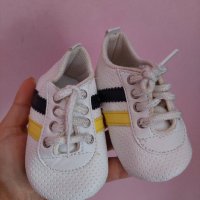 Бебешки буйки NIKE, снимка 2 - Бебешки обувки - 44032298