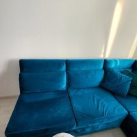Кадифен диван в цвят петрол, снимка 3 - Дивани и мека мебел - 43214962