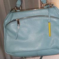 Естествена кожа бледо  синя чанта италианска CROMIA, снимка 1 - Чанти - 32252195