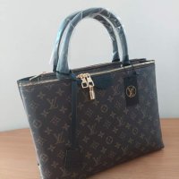Луксозна чанта/реплика Louis Vuitton код DS389, снимка 1 - Чанти - 31060144